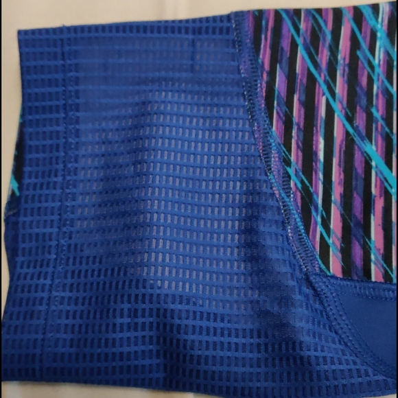 Under Armour Blue Capri - Picture 3 of 3